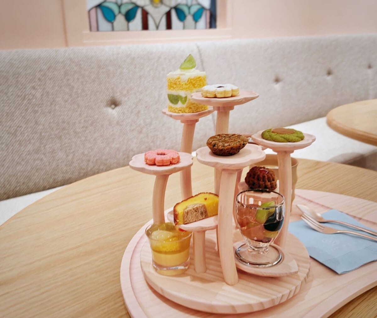東京都八王子市・「アトリエうかい Cafe & Factory HACHIOJI」、カフェ限定「本日のフールセックから5種＆季節のプティフール」2