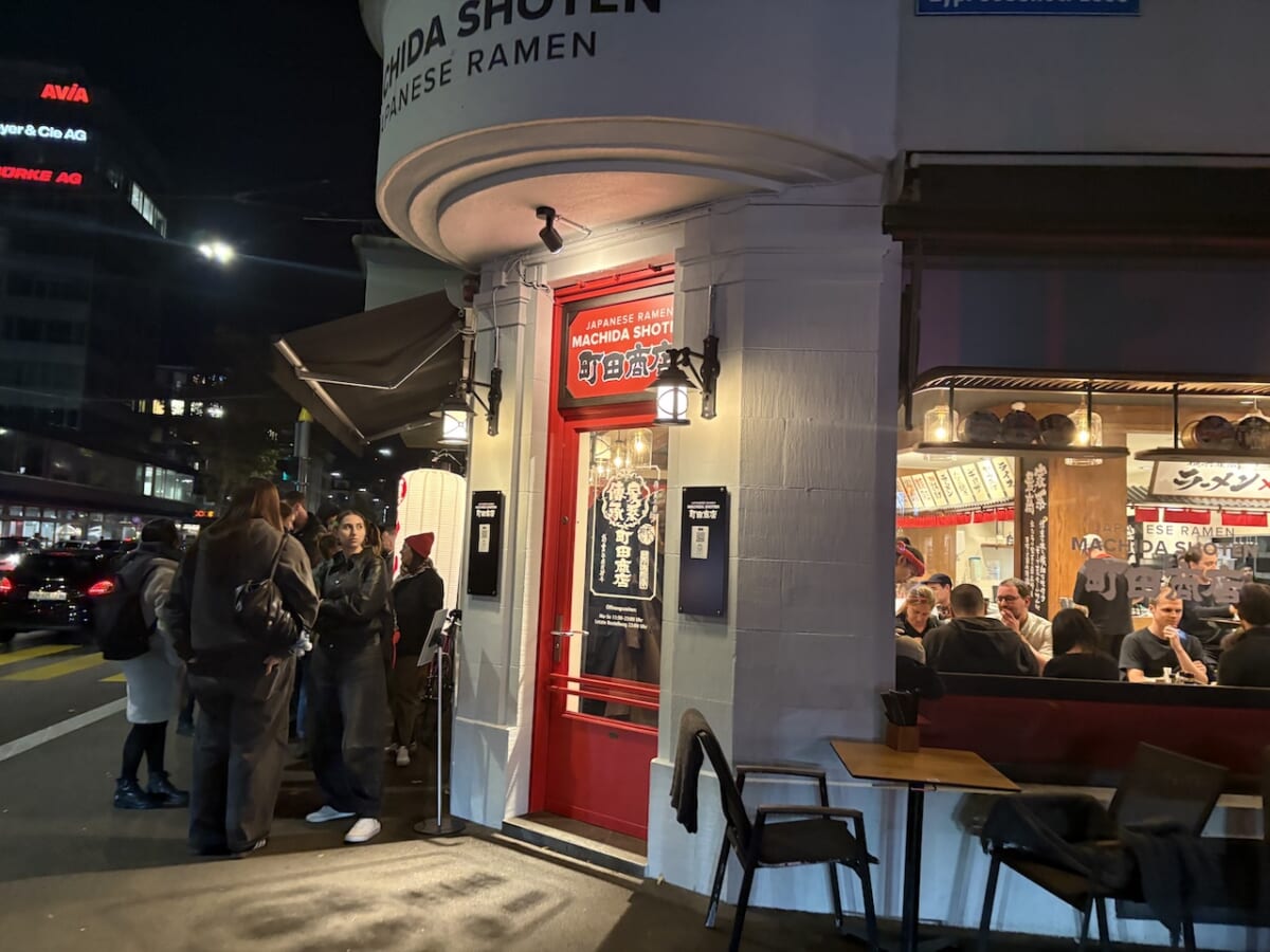 【衝撃の物価！家系ラーメン一杯5,000円】スイスの「町田商店＜Machida Shoten＞」実食レビュー！