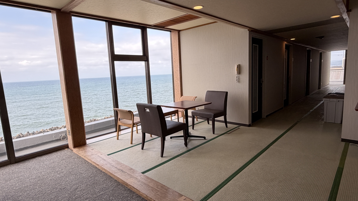 大江戸温泉物語かいけ カラオケルーム