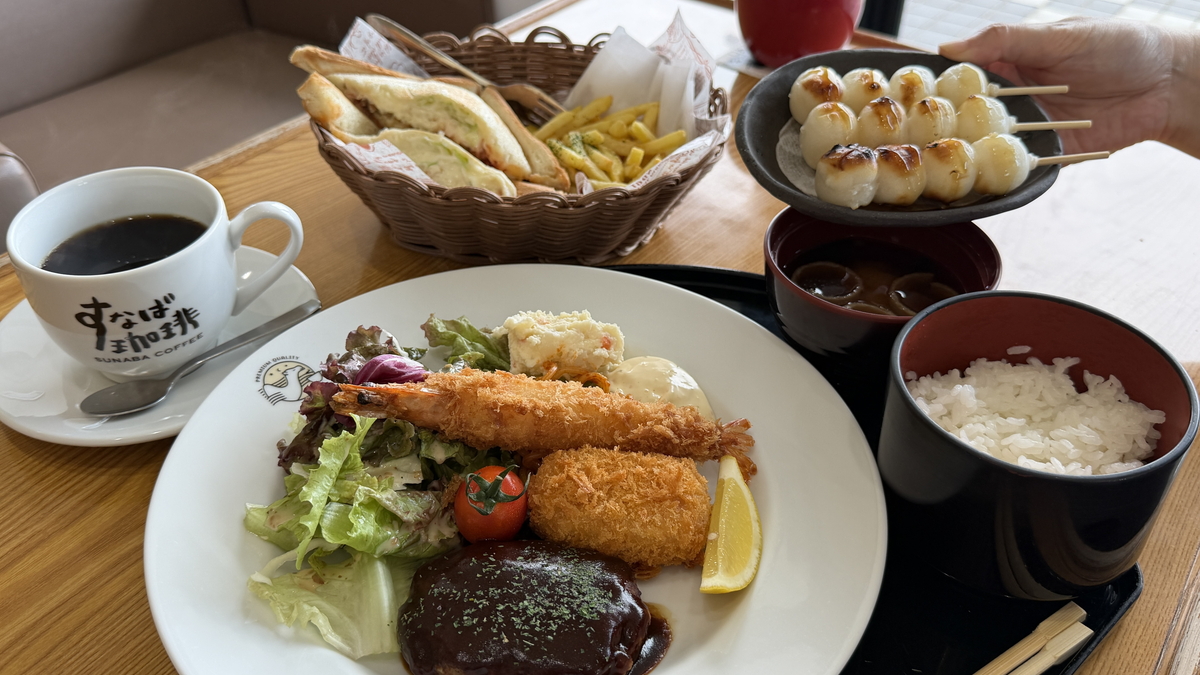 【鳥取のローカルカフェ「すなば珈琲」】ランチにも最適！お得なワンプレートやイカ丼・炙りみたらし団子までメニューも充実