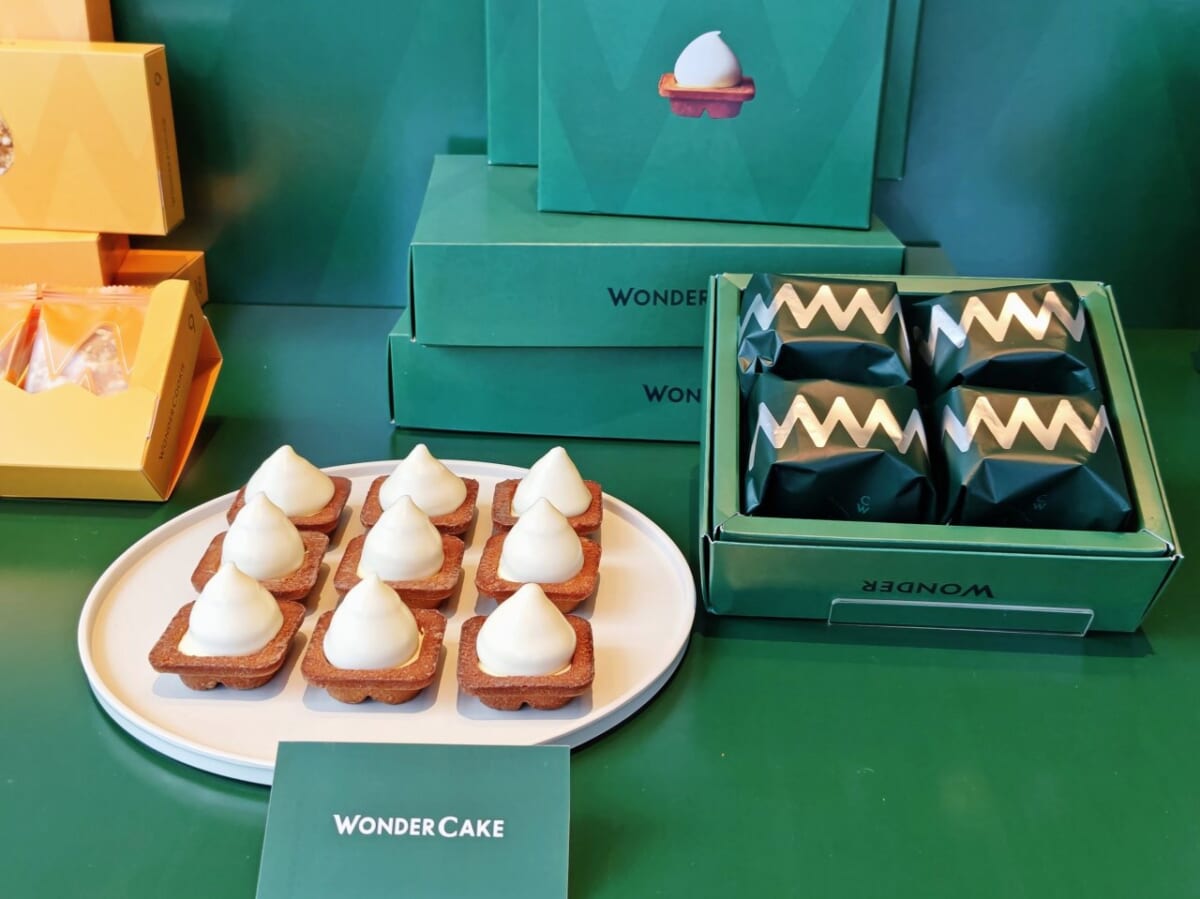 東京都千代田区・「WONDER JR東京駅店」ワンダーケーキ(新商品/新店舗お披露目発表会の様子)