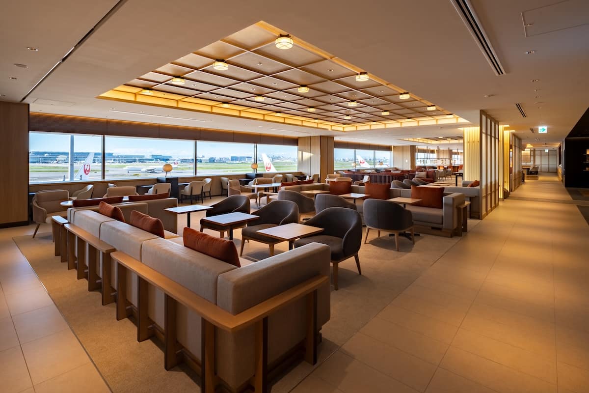 羽田空港JAL国内線ラウンジ  JALファーストクラスラウンジ　オフィシャル02